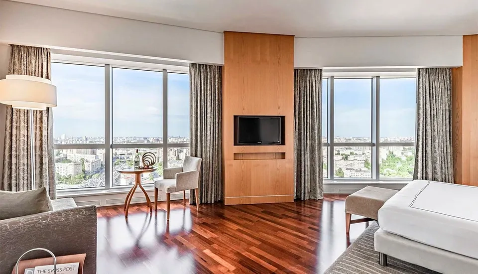 سوئیس اوتل کراسنی هولمی مسکو